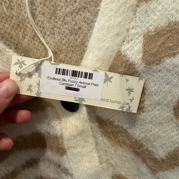 NWT Endless Blu Animal Print Cropped Cardigan - size small - Picture 4 of 5